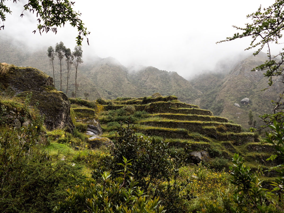 Peru-abandoned-Incan-ruins-1