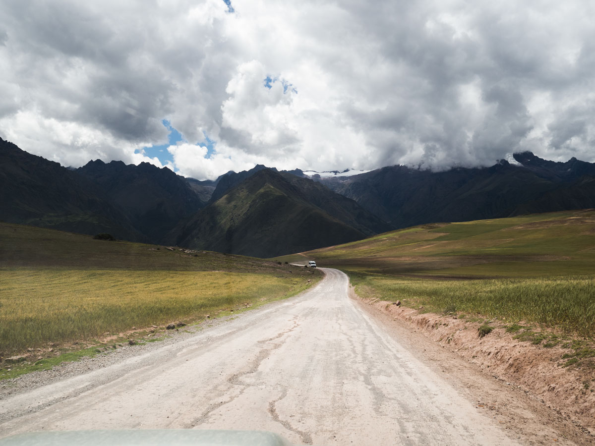 Peru-route-to-Urumbamba-salt-flats