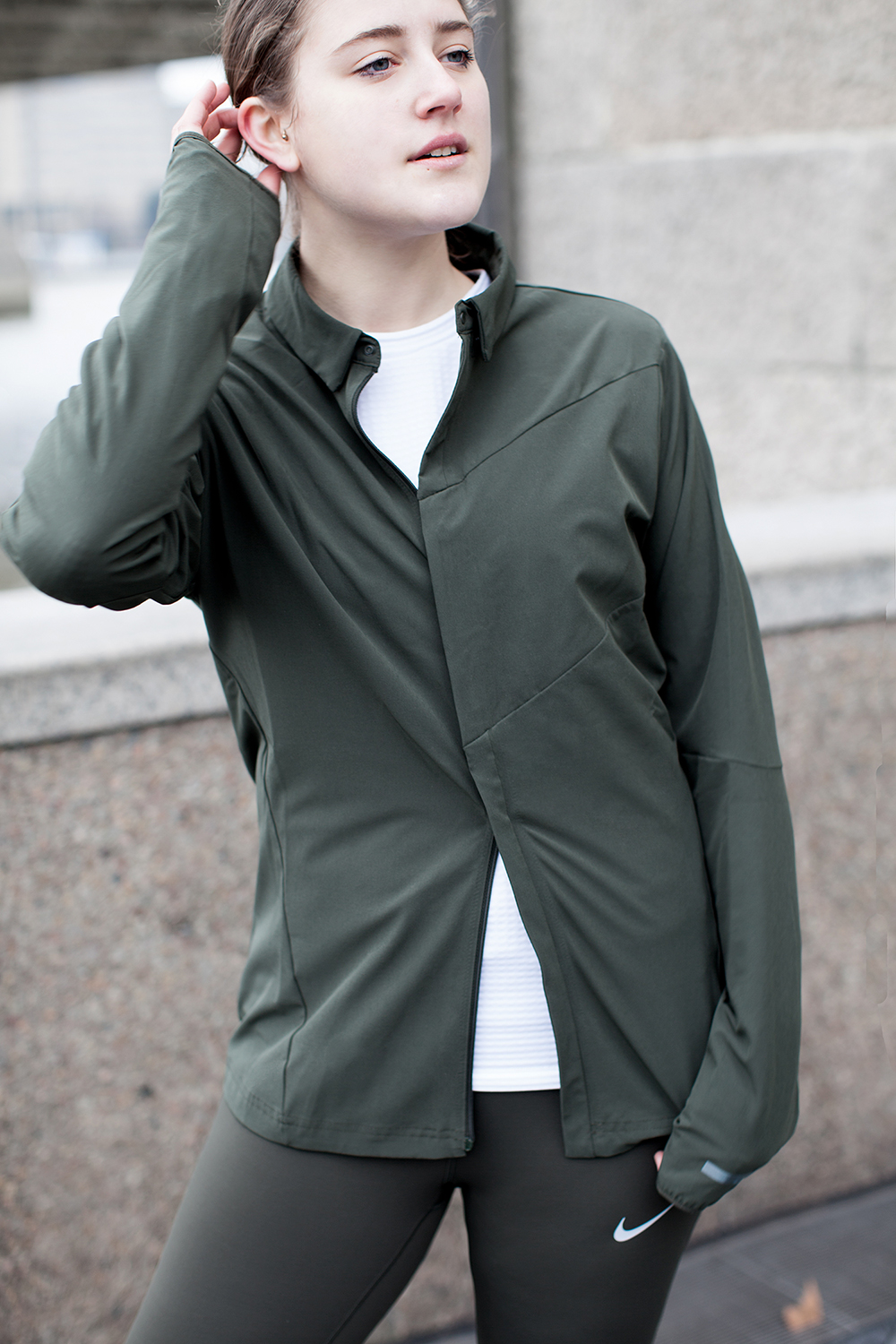 Nike-luna-epic-2-track-top-crop