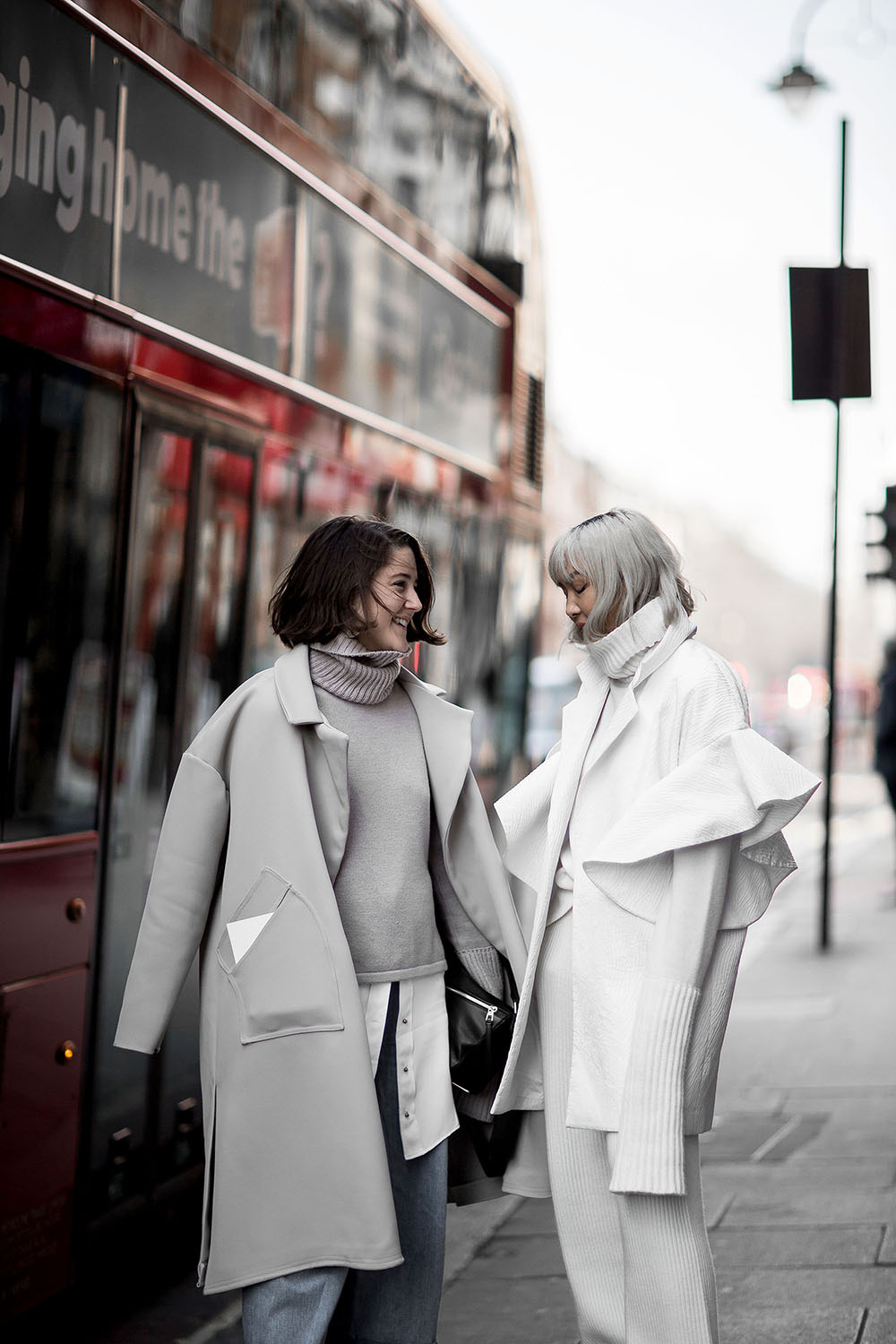 Neutral twinning at London Fashion Week | Girl a la Mode