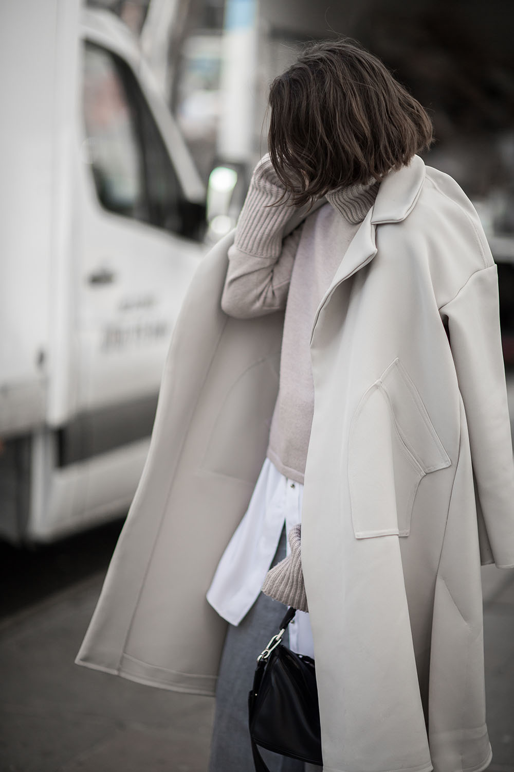 lfw-streetsyle-victoria-house-charlie-may-beige-renegade